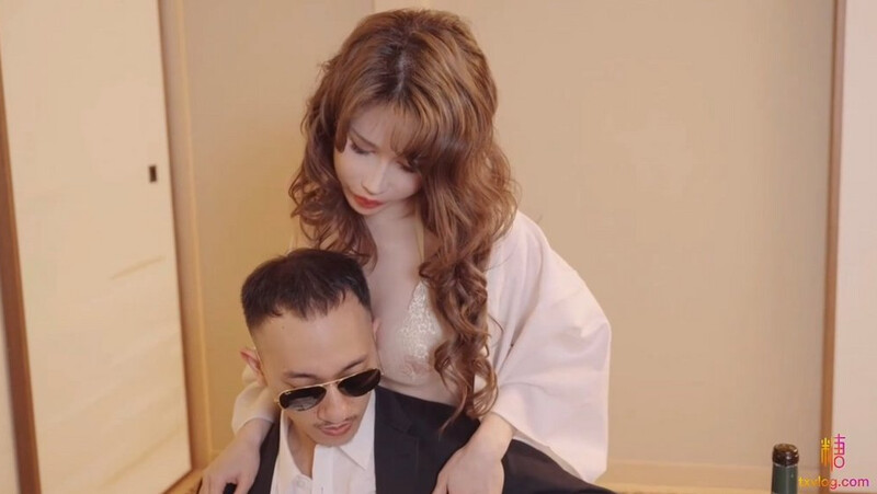 台湾究极粉乳梦幻女神辛尤里吸吮凸激粉嫩乳粒 神级爆乳淫荡乳交 马眼爆射娇嫩美乳好色情呀1的封面图