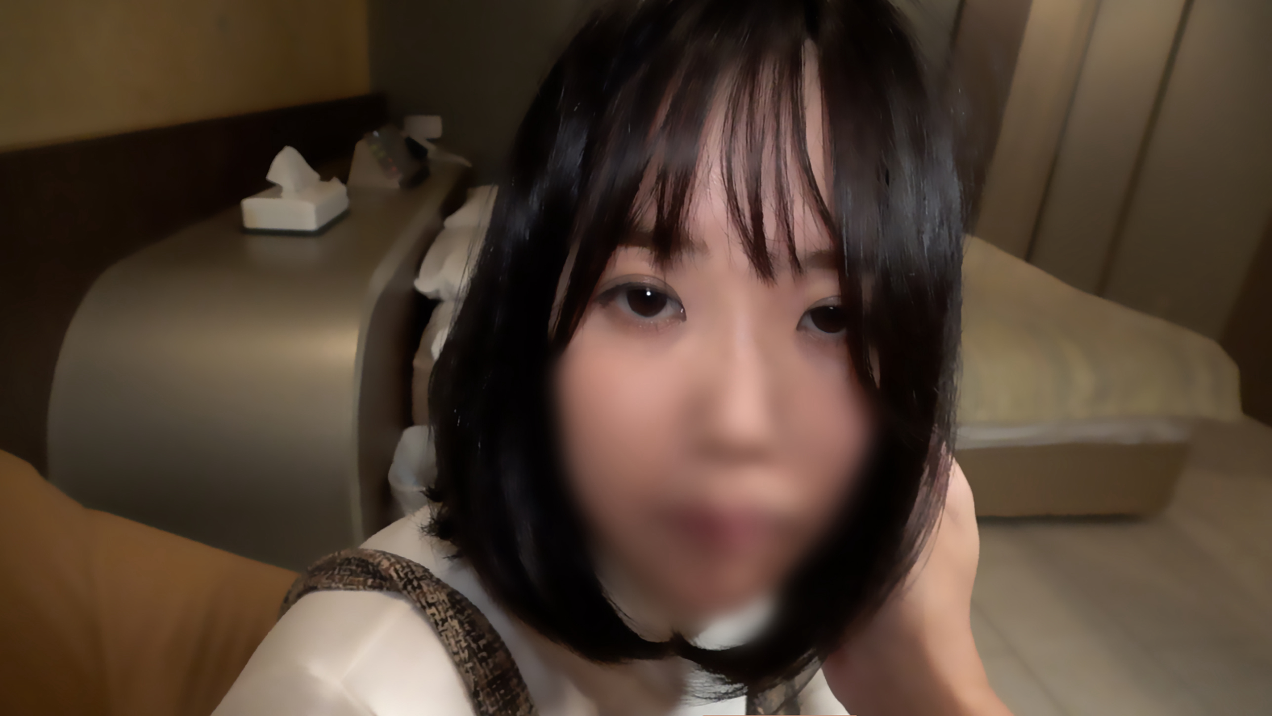 【露脸】温柔地对待因丑陋而陷入疑心暗鬼的婷斯巨乳女子，试着让她做了梦的w生中出2次！！