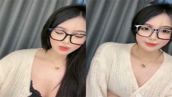 175大长腿裸舞女神最后一期收费直播成都大长腿女神身高175芳龄19ark