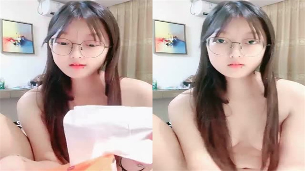 肥臀大奶眼镜妹子淫声荡语撩骚互动近拍掰穴道具玩弄无毛粉穴