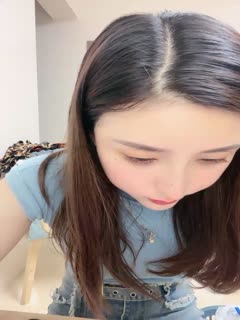 黑丝女神【甜腻小喵】裸舞一字马白虎道具自慰狂插！美！_0的封面图