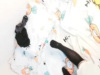 大学清纯小萝莉，为了钱第一次下海 (1)